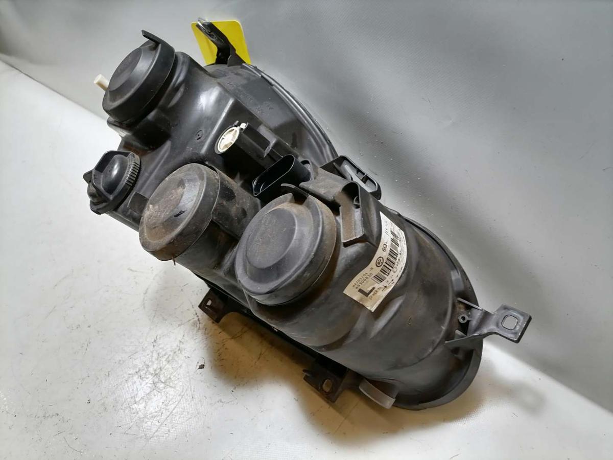 VW Polo 9N1 original Scheinwerfer vorn links Halogen Bj.2004